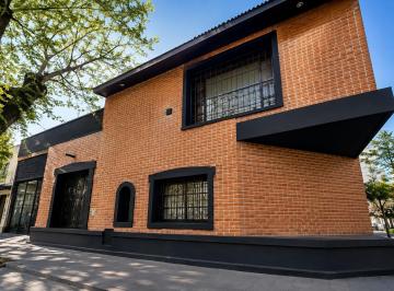 PH · 220m² · 4 Ambientes · 1 Cochera · Venta | PH | Olivos | Juan de Garay | 4 Amb | 270 m² | Terraza | Parrilla | Pileta | Cochera