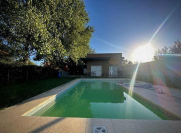 Casa · 174m² · 5 Ambientes · 1 Cochera · Venta Casa 5amb Brandsen