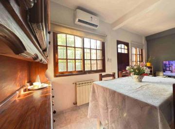 Casa · 71m² · 4 Ambientes · 1 Cochera · PH Venta 4 Ambientes Sin Expensas con Cochera