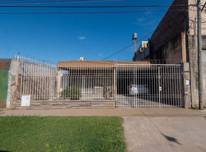 Casa · 146m² · 6 Ambientes · 1 Cochera