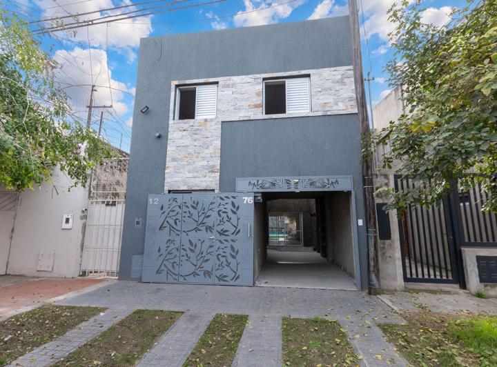 Casa · 127m² · 5 Ambientes · 2 Cocheras