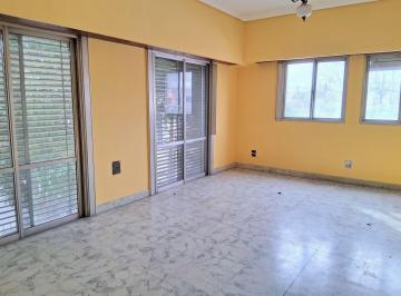 PH · 91m² · 3 Ambientes · PH 3 Ambientes en Venta Bernal Patio y Terraza