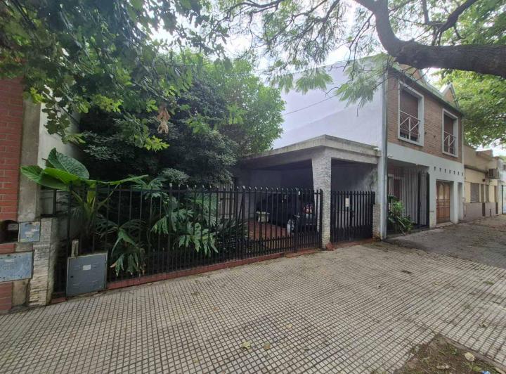 Casa · 150m² · 4 Ambientes · 1 Cochera