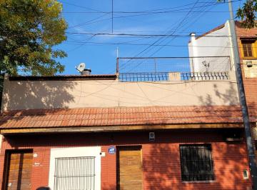 Casa · 218m² · 6 Ambientes · Casa Ideal Para Ong o Institución en Barracas