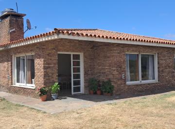 Casa de 5 ambientes, Uruguay · Campo con Casa Excelente Lugar Para Vivir Tranquilo, Muy Seguro