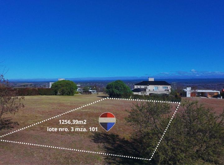 Terreno · 1256m²