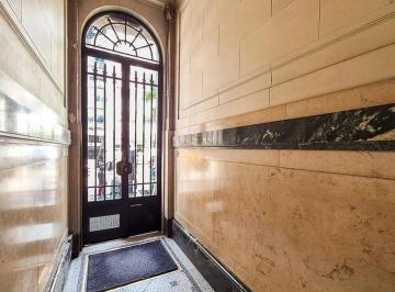 Departamento · 119m² · 3 Ambientes · Semi Piso de 3 Amb. C/ Dependencia y Balcón. Lumin
