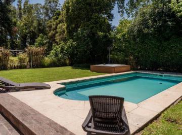 Casa · 242m² · 5 Ambientes · 2 Cocheras · Venta Casa 5 Ambientes Club El Carmen