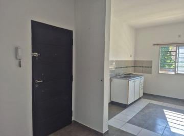 Departamento · 60m² · 3 Ambientes · 1 Cochera · Departamento Berazategui Centro Apto Crédito