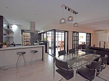 Casa · 413m² · 6 Ambientes · 2 Cocheras · Venta Casa en Boedo
