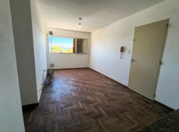 Departamento · 50m² · 4 Ambientes · Venta Departamento 2 Dorm - Los Platanos - Oportunidad