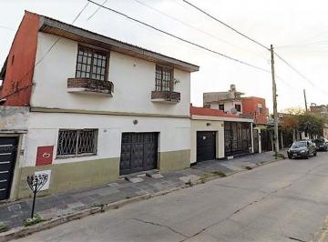 Casa · 200m² · 5 Ambientes · Oportunidad Venta Casa + Depto Lote Propio 443 m²