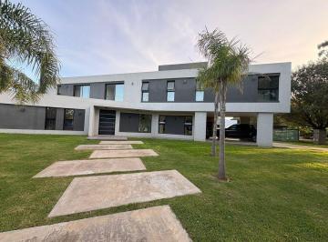 Casa · 340m² · 5 Ambientes · 3 Cocheras · Casa 5 Ambientes Venta Haras San Pablo G. Rodrigue