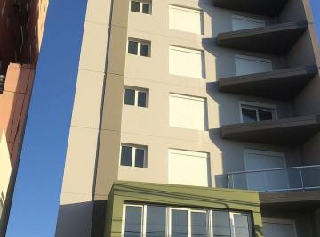 Departamento · 90m² · 3 Ambientes · 1 Cochera · Departamento en Hilario Lagos 344