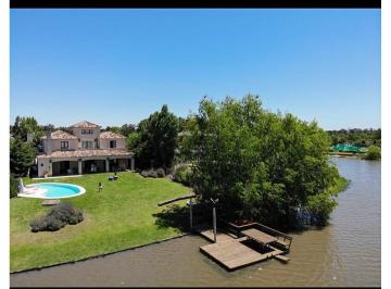 Casa · 329m² · 5 Ambientes · 2 Cocheras · Venta Casa 5 Amb. C/renta a La Laguna Barrio San Marco Villanueva Tigre