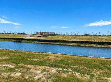 Terreno · 905m² · Venta Lote Al Río 905 m² con Amarra Barrio El Naudir Escobar