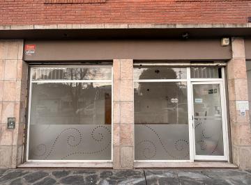 Local comercial de 1 ambiente, Mar del Plata · Local Comercial a La Calle - Frente Vidriado y Muy Luminoso