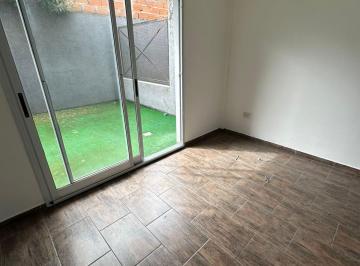 Departamento de 2 ambientes, Ezeiza · Oportunidad: Depto 2 Amb. con Patio y Escritura - Bell Barri, Canning