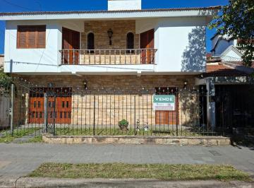 Casa de 1 ambiente, Córdoba · Casa en Venta | B° Villa Centenario4 Dorm. + Escritorio · Patio · Apta Crédito