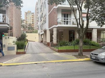 Garage · 16m² · Cochera en Mart. - Vias/santa Fe