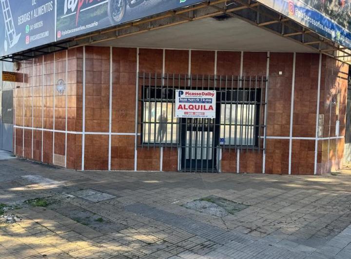Local comercial · 378m²