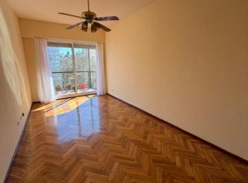 Departamento de 3 ambientes, Balvanera · Balvanera - 3 Amb con Balcón