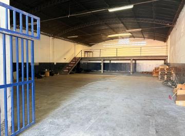Bodega-Galpón de 3 ambientes, Salta · Salta - Deposito con Departamento Anexo.