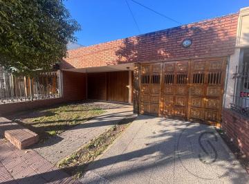 Casa · 118m² · 10 Ambientes · 1 Cochera · Casa en Venta Alto Verde - Zona Shopping Villa Cabrera