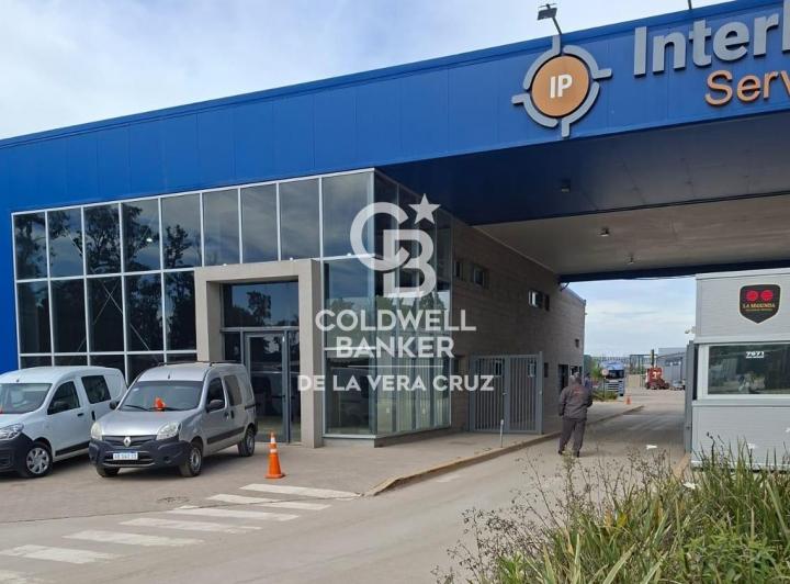 Local comercial · 211m²