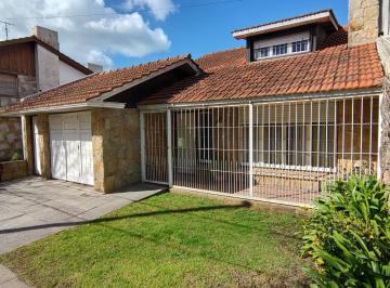 Casa de 5 ambientes, Mar del Plata · Chalet con Garage + Departamento Independiente a m de Av Constitución