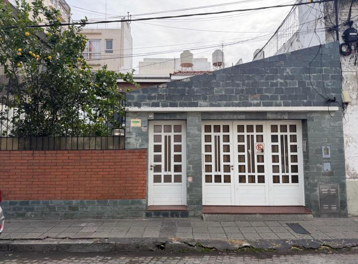 Casa · 144m² · 9 Ambientes · 1 Cochera