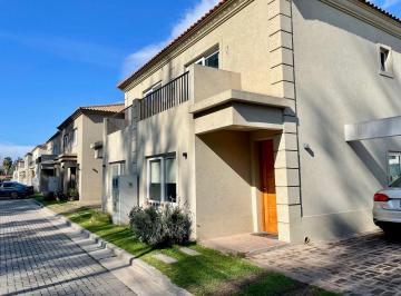 AMN-AMN-4110_2 · Duplex en Venta en Saravi Village - Pilar