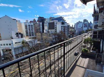 Departamento de 2 ambientes, Núñez · Dño Vende 2 Amb 5to Piso Al Frente Vta Abierta Luz y Sol!