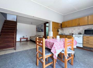 Casa · 172m² · 5 Ambientes · 2 Cocheras · Venta Casa Multifamiliar 5 Ambientes I. Casanova