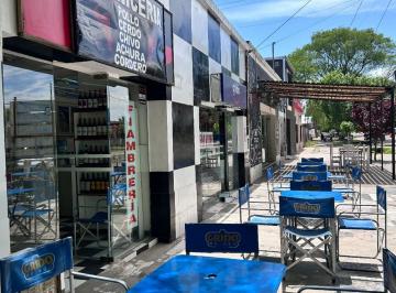 Local comercial · 400m² · Venta Importante Local Comercial - Rama Caida