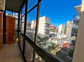 Departamento de 5 ambientes, Villa Urquiza · Semipiso con Cuatro Dorm., tres Baños, un Toilette, lavadero, Balcon, Cochera y Baulera.