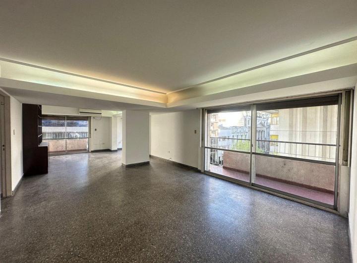 Departamento · 145m² · 5 Ambientes · 1 Cochera