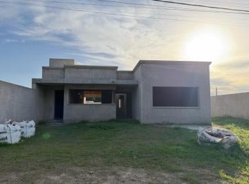 Casa · 226m² · 5 Ambientes · Casa en Lobos