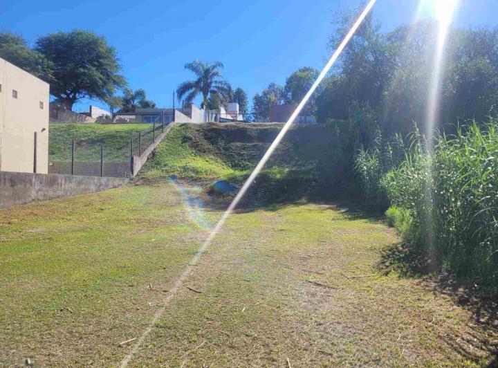 Terreno · 679m²