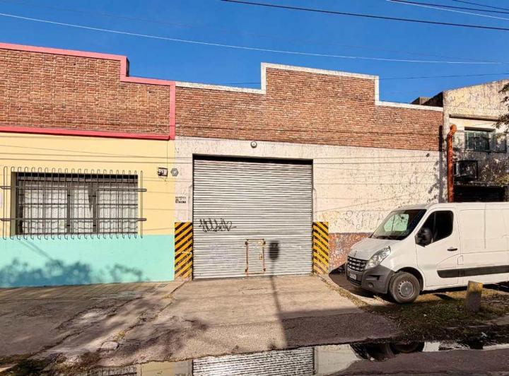 Bodega-Galpón · 797m²