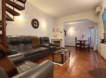 Casa · 170m² · 3 Ambientes · 2 Cocheras · Venta Casa 3 Amb Hurlingham Playroom Jardín Pileta