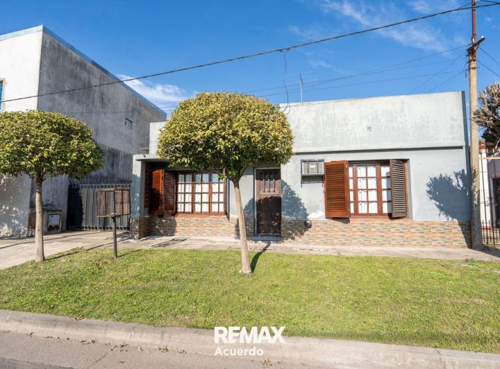 Casa · 85m² · 3 Ambientes · 1 Cochera