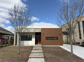 Casa de 5 ambientes, Pilar · Casa a Estrenar de Estilo Contemporáneo en Santo Tomás
