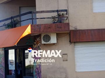 Casa · 200m² · 7 Ambientes · 1 Cochera · Venta Casa en Santa Maria de Oro y Garcia Merou
