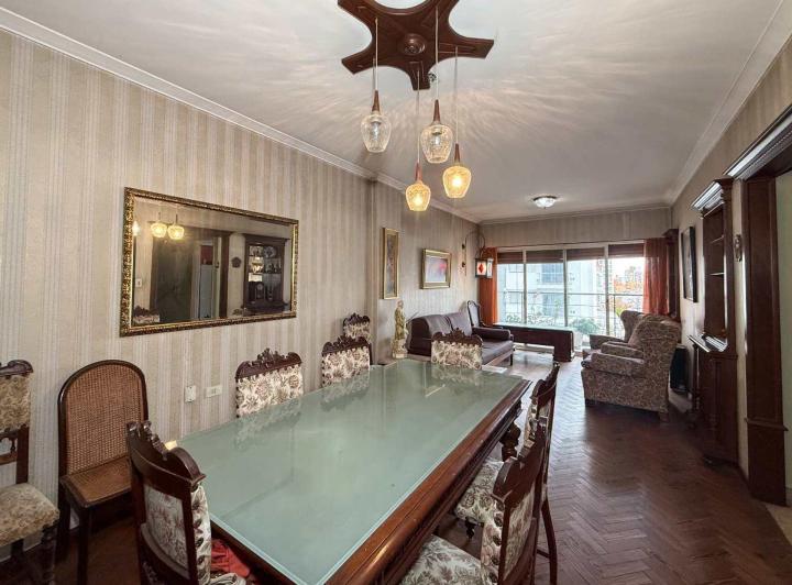Departamento · 144m² · 5 Ambientes · 1 Cochera