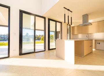 Casa · 280m² · 5 Ambientes · 2 Cocheras · Venta 5 Amb a Estrenar a La Laguna Santo Domingo