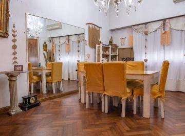 Departamento · 130m² · 5 Ambientes · Departamento 5 Amb. Pb Sobre Av Mitre Avellaneda