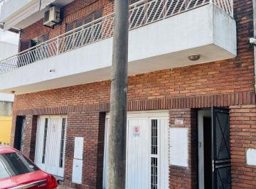 Casa · 274m² · 7 Ambientes · 2 Cocheras · Venta Casa y Departamento en Villa Celina