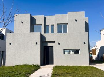 Casa de 4 ambientes, Pilar · Casa a Estrenar de 4 Ambientes en Santa Lucía