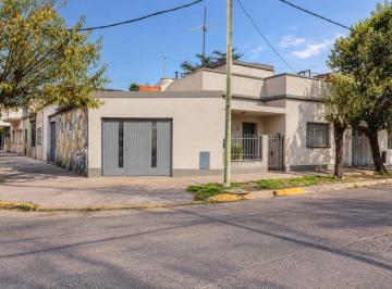 Casa · 85m² · 4 Ambientes · 1 Cochera · Casa | Local Comercial | La Tablada | Oportunidad